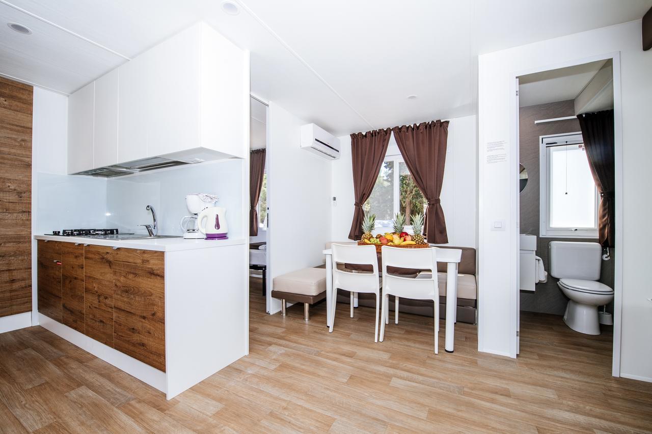 Zaton Holiday Resort Mobile Homes นิน ภายนอก รูปภาพ